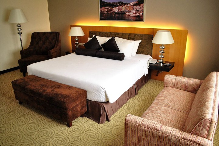 Room 34 of 95