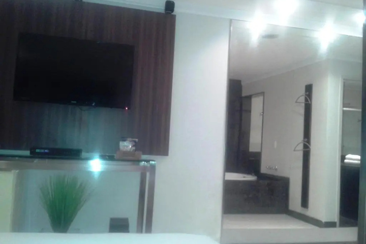 Room 3 of 14