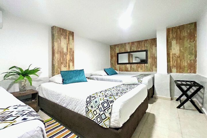 Room 28 of 43