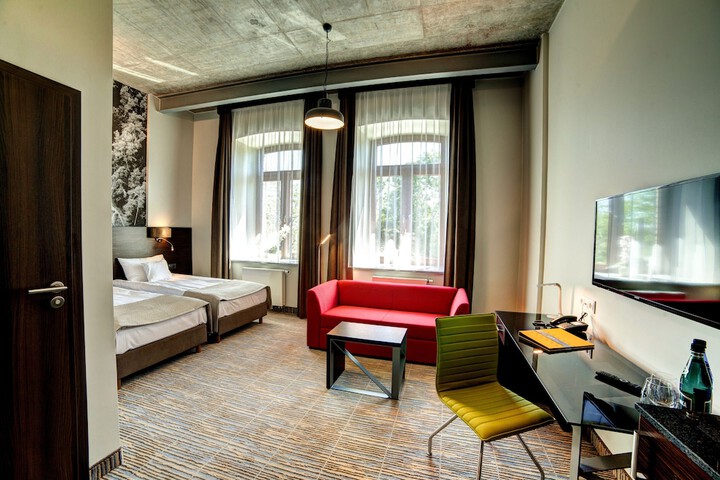 Room 18 of 64