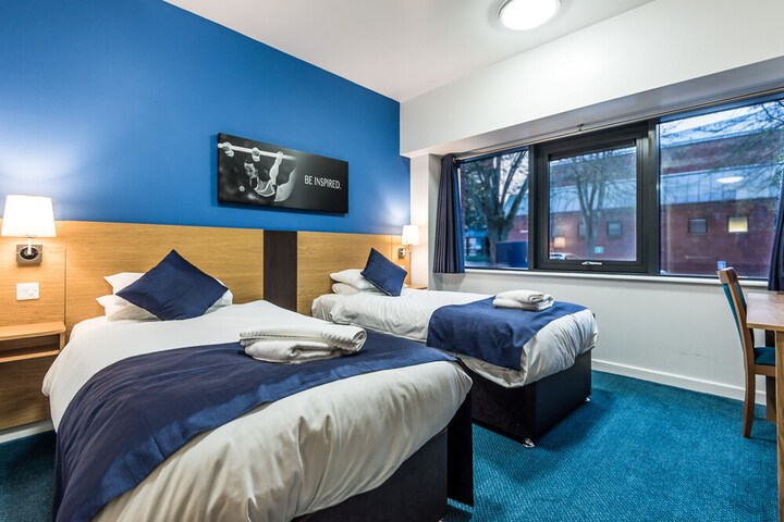 Room 2 of 57