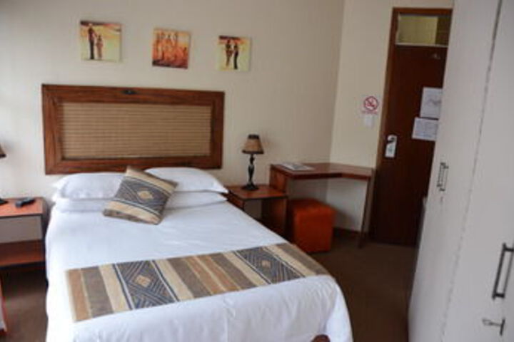 Room 37 of 84