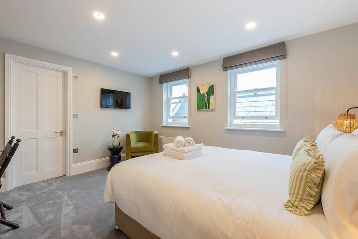Room 10 of 190
