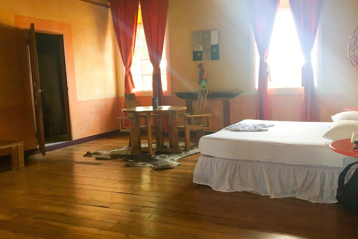 Room 20 of 77