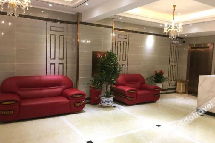 Hotel Interior 11 of 19