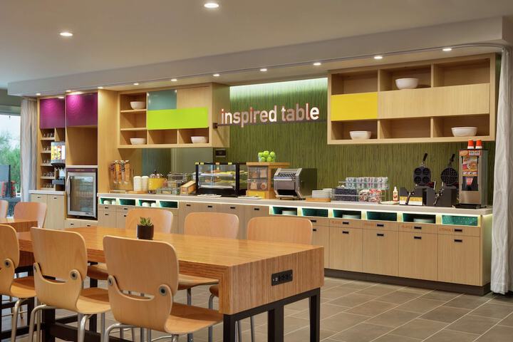 Breakfast area