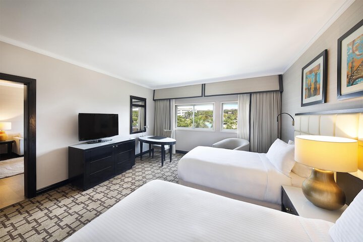 Room 34 of 131
