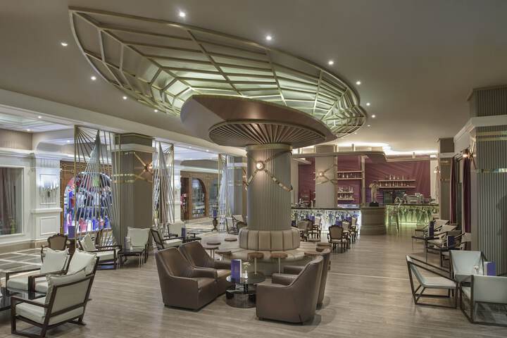 Hotel Interior 7 of 148