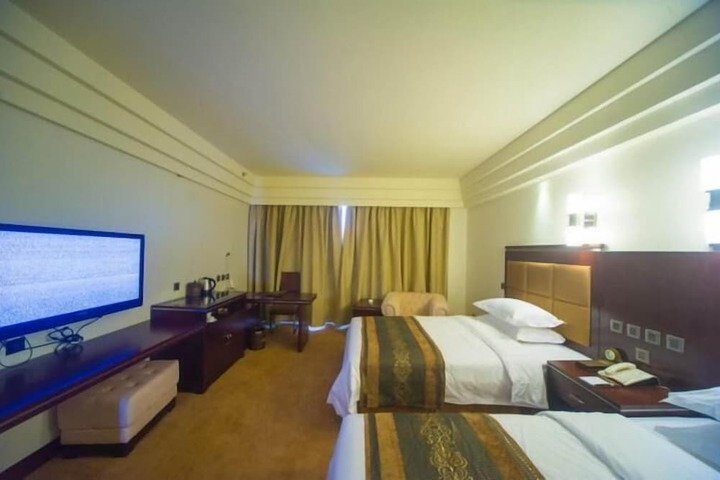 Room 12 of 44