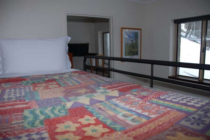 Room 11 of 35