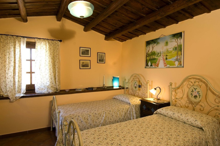 Room 2 of 13