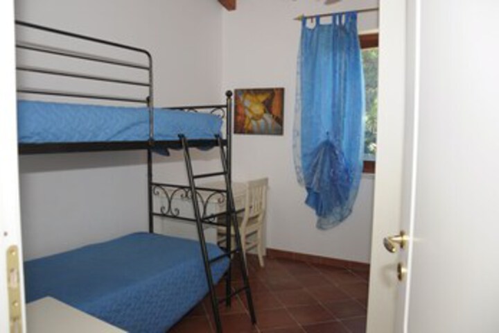 Room 36 of 49