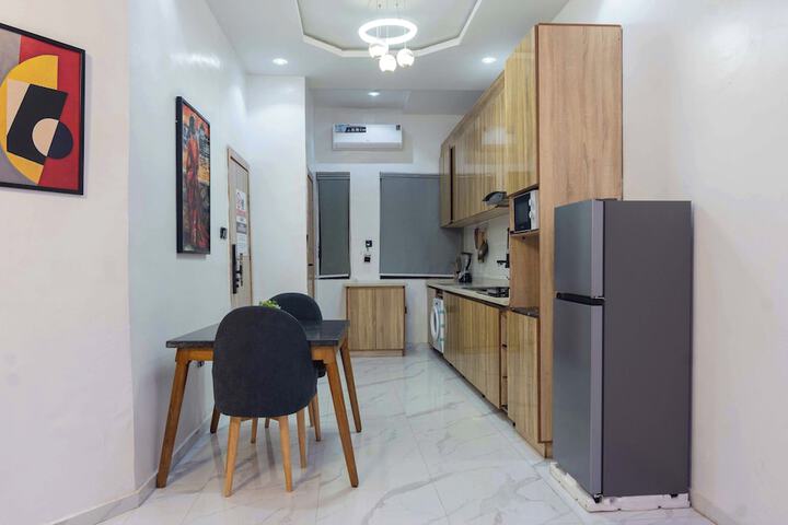 Room 3 of 37