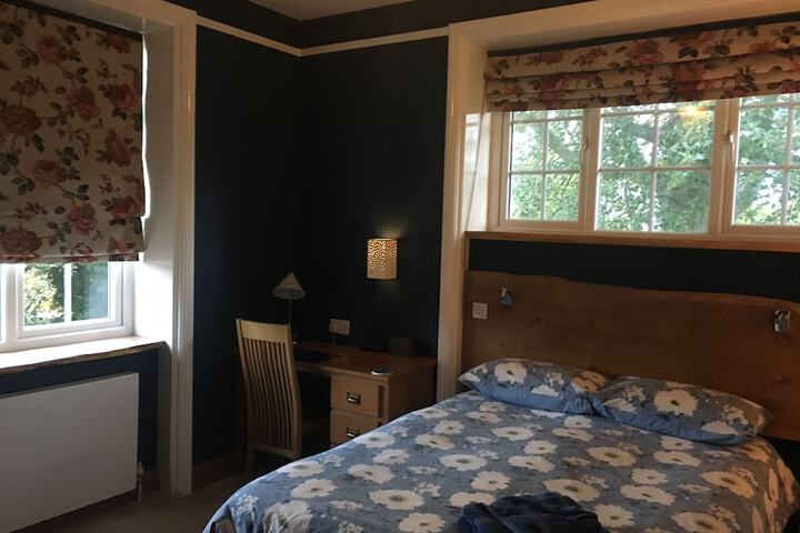Room 4 of 52