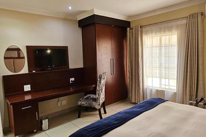 Booth Suite Hotel Mafikeng