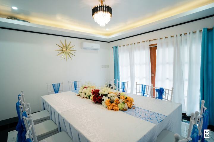 Dining 127 of 188