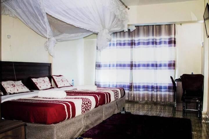 Room 14 of 28