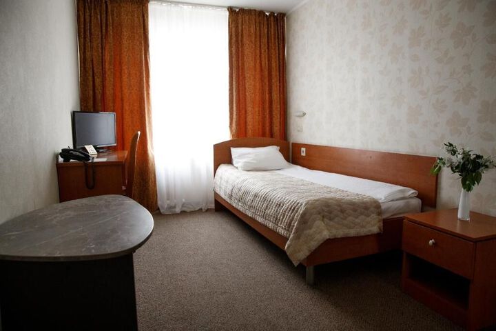 Room 66 of 102