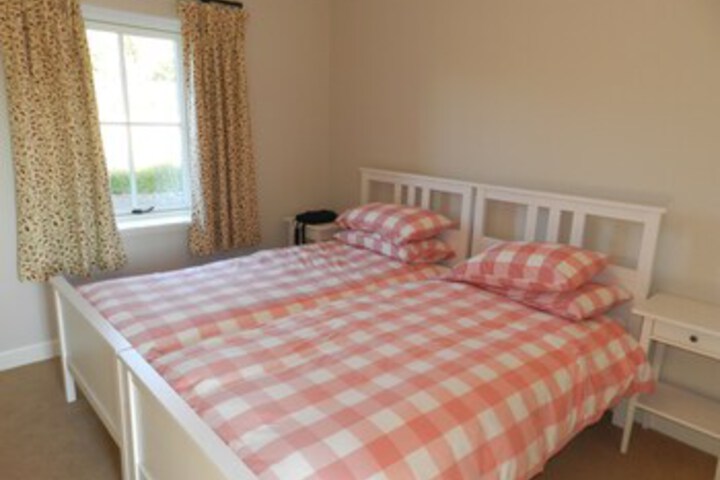Room 10 of 11