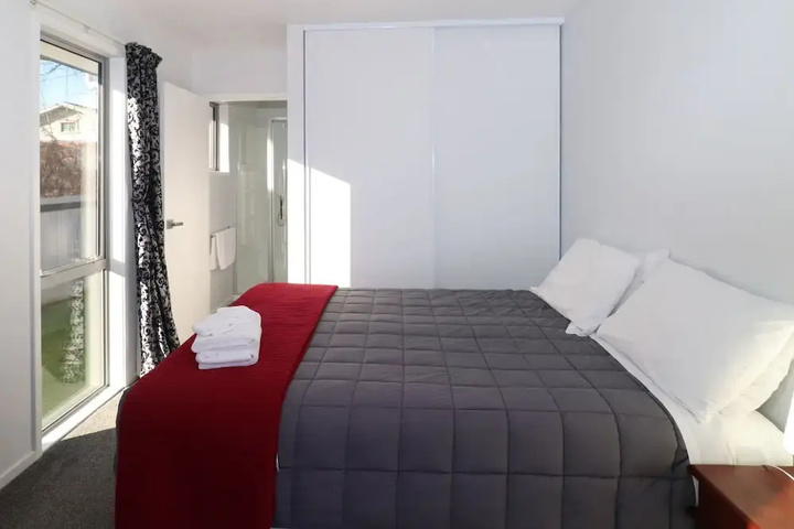 Room 3 of 13