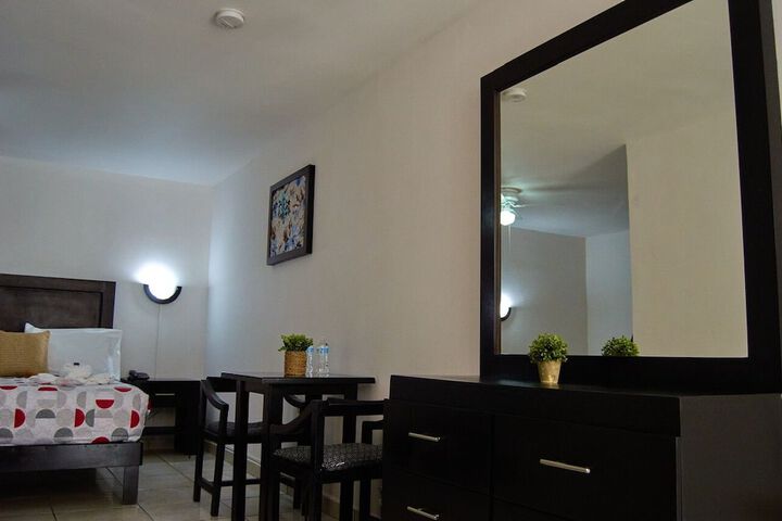 Room 19 of 81