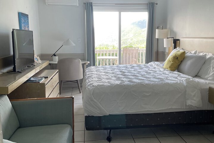 Room 35 of 111