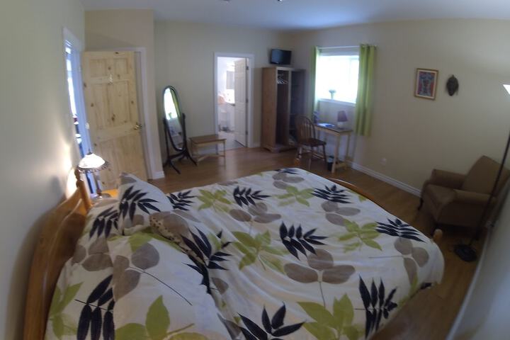Room 5 of 36