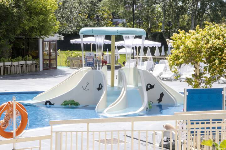 Pool 18 of 66
