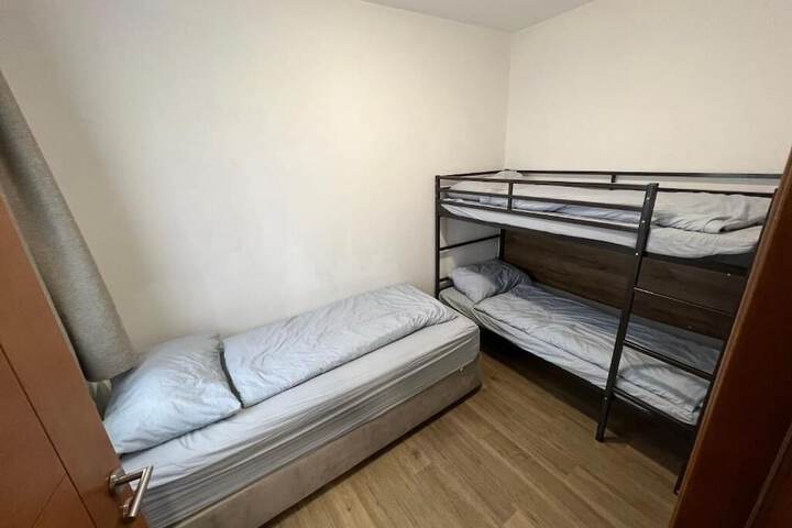 Room 9 of 91