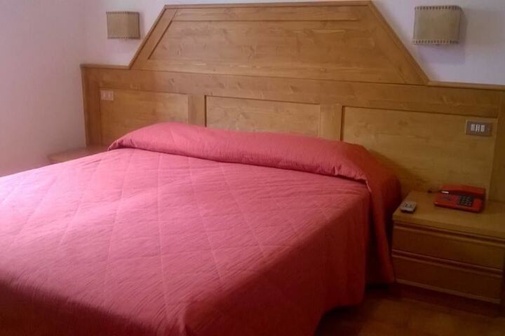 Room 3 of 55