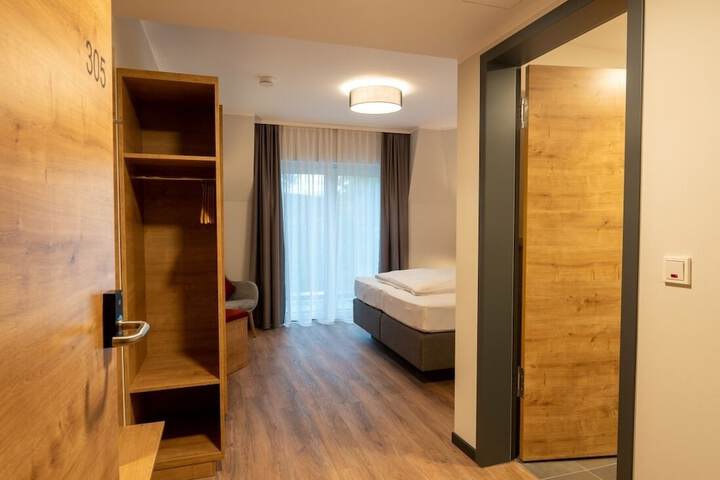 Room 21 of 65