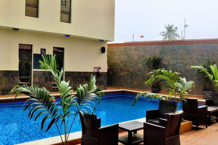 Hotel with Pool