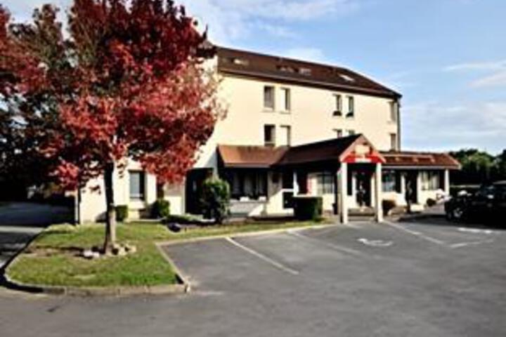 Inter-Hotel Reims La Neuvillette