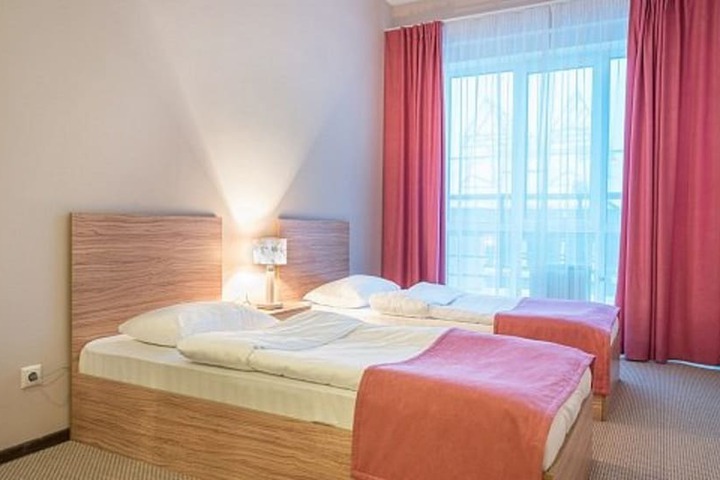 Room 13 of 68