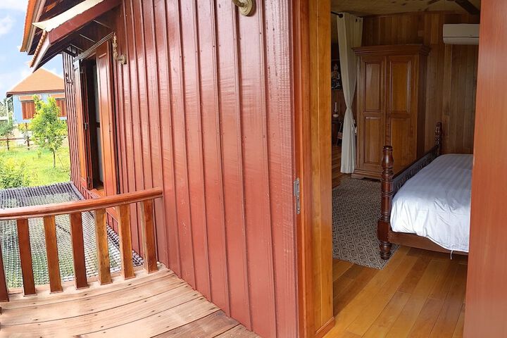 Room 8 of 44