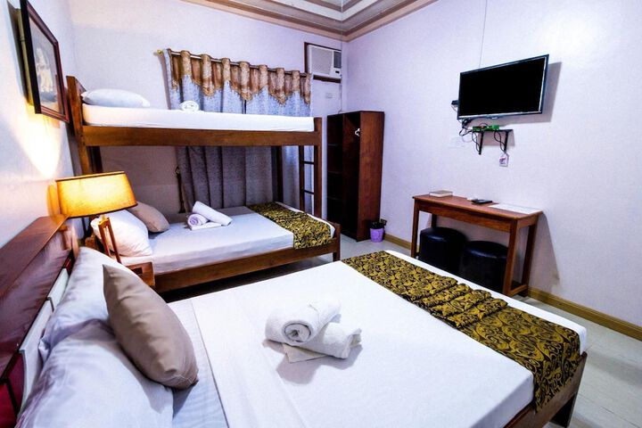 Room 29 of 63
