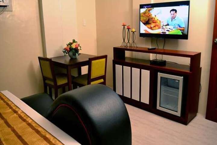 Room 10 of 20