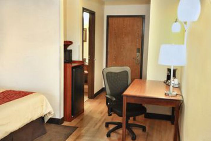 Room 40 of 46