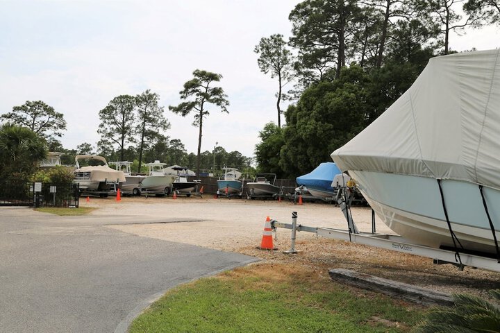 Property Grounds 24 of 33