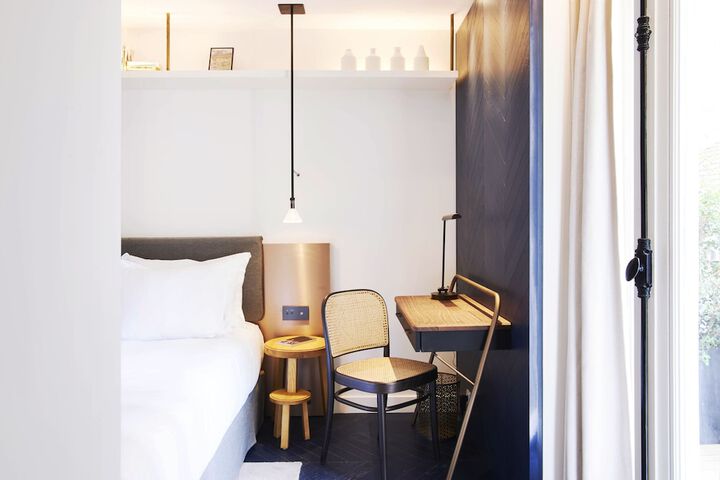 Room 12 of 52