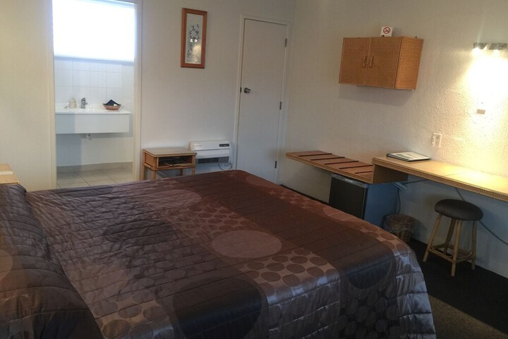 Room 6 of 47