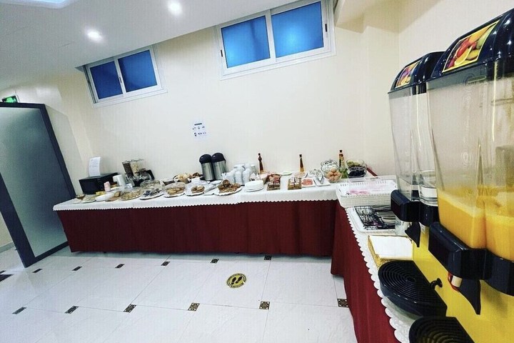 Dining 10 of 10