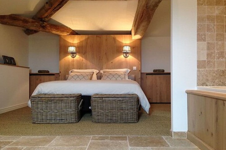 Room 3 of 14