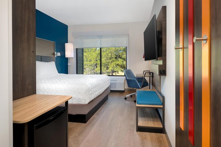 Room 16 of 54