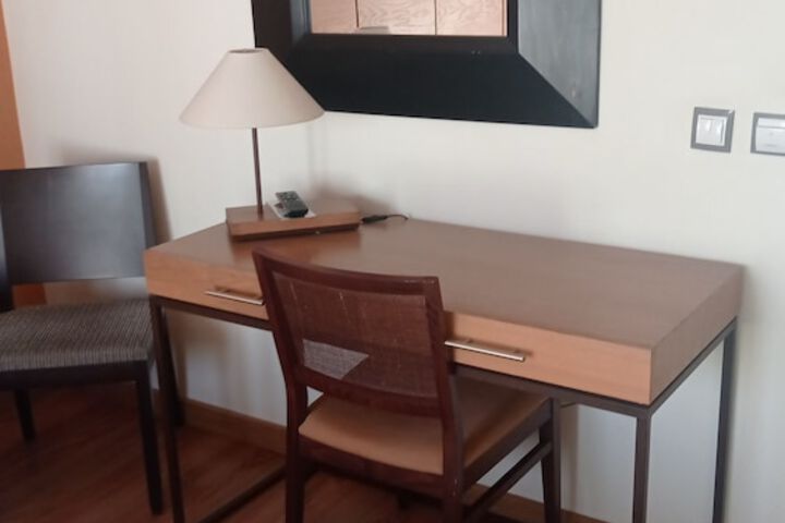 Room 17 of 36