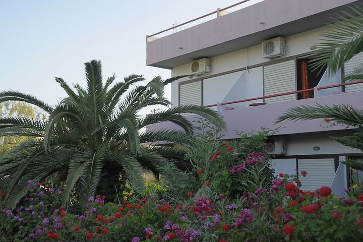 Hotel 69 of 78