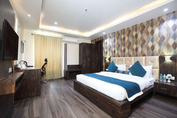 Room 16 of 59