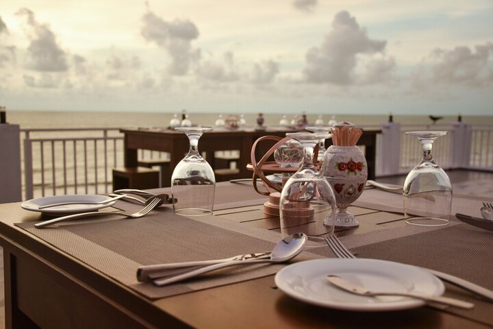 Dining 65 of 73