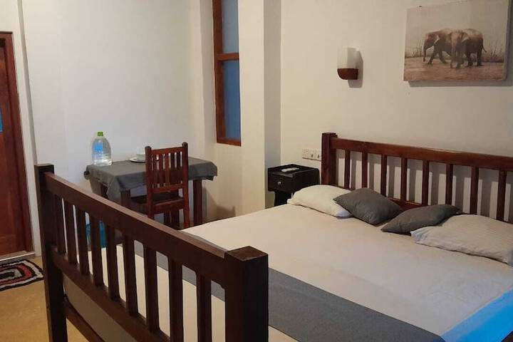 Room 2 of 9