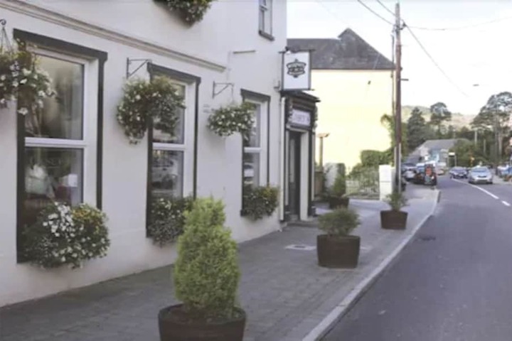 Caseys Hotel Glengarriff